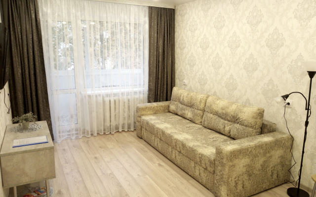 Oktyabryskaya 123 Tsentr Flat