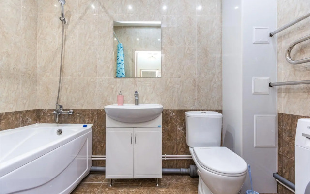 Апартаменты студия в светлых тонах в новостройке