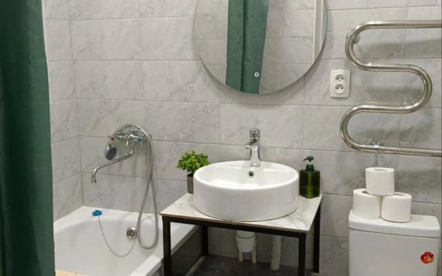 Rich House Na Ulitse Sadovoye Koltso 17a Flat