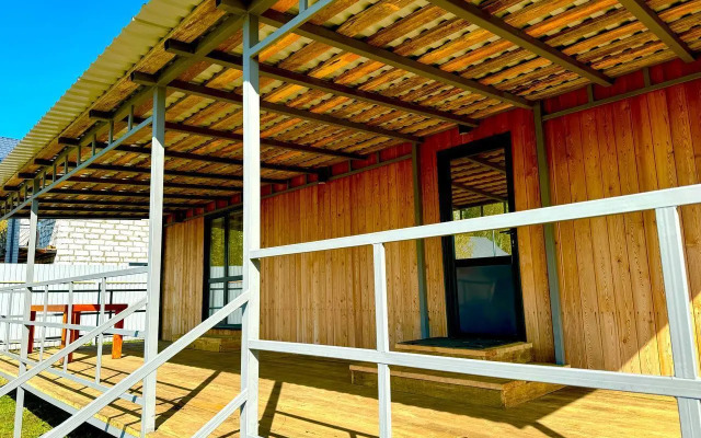 Kottedzh v Frantsuzskom Stile Provence Guest House
