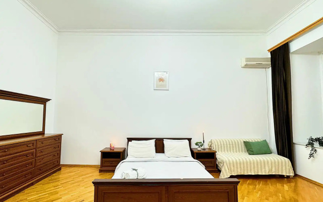 F1 View in Boulevard 3 Apartments
