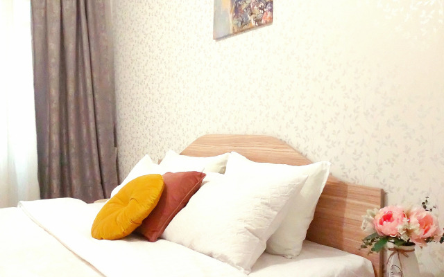 Апартаменты 2х Комнатные на Маршала Конева 4А