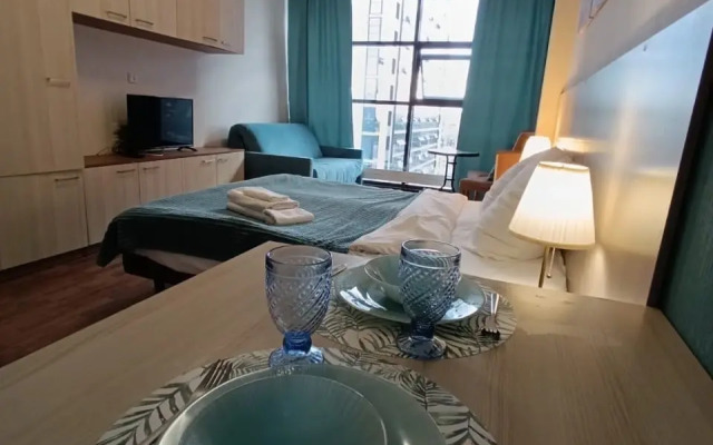 Квартира с панорамными окнами в ЖК Салют