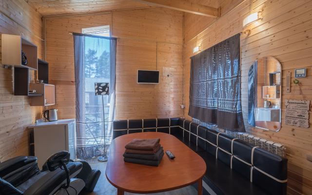Bereg U Lesa Guest House