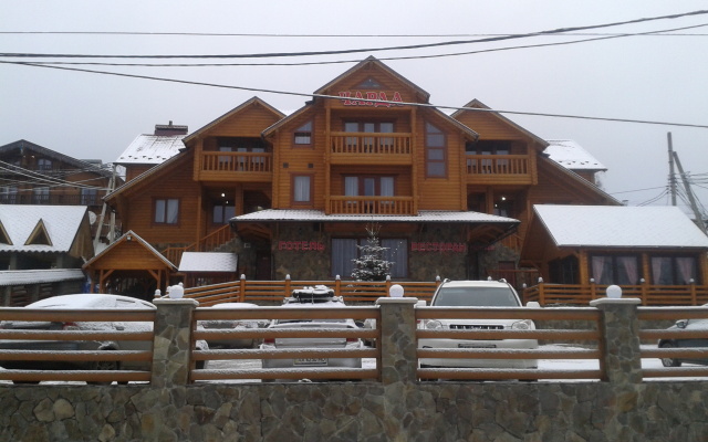 Charda Hotel