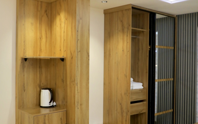 Отель Lakeside Tashkent