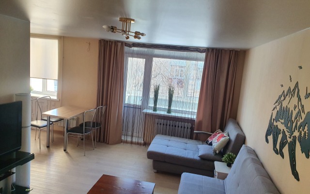 Апартаменты На Тушканова 15