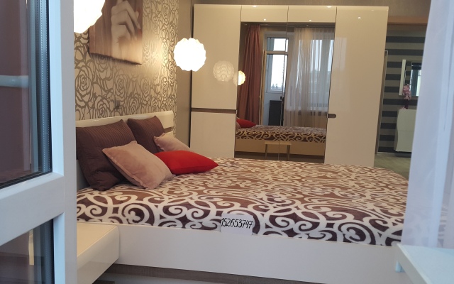 Novye Dvukhkomnatnye  V Tsentralnom Rayone Apartments