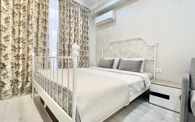 Apartments Alfa Chernomorskaya 4