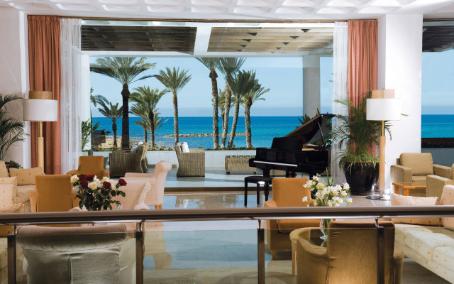 Constantinou Bros Pioneer Beach Hotel