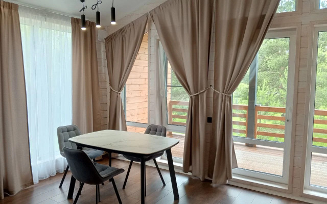 V Iskona Park Chalet