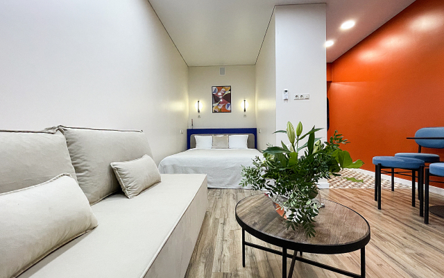 Stilnye S Vidom Na Naberezhnuyu Flat