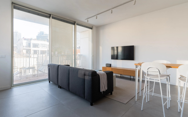 Blueground at Nahalat Byniamin High End Balcony ID33 Apartments