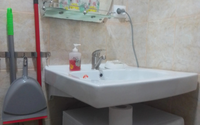 Kompaktnaya Ministudiya Vozle Vokzalov Flat