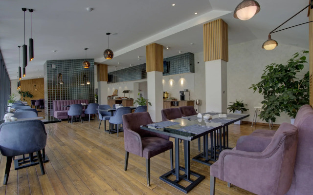 Grand Khan Tengri Hotel