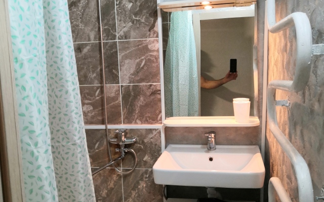 Апартаменты Двухкомнатная на Кирова 25а (1-й этаж)