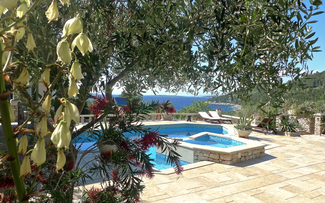 Stone House Poplat Villa