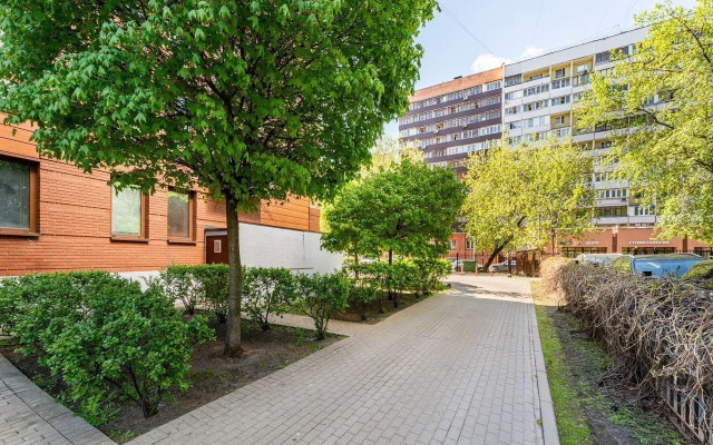 Апартаменты на Тихвинской Улице 10