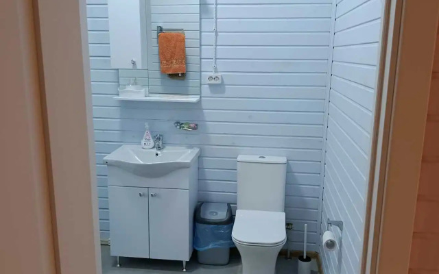 Uyutny Dom S Mangalnoy Zonoy Private house