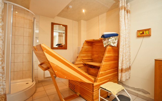 Отель Раушен