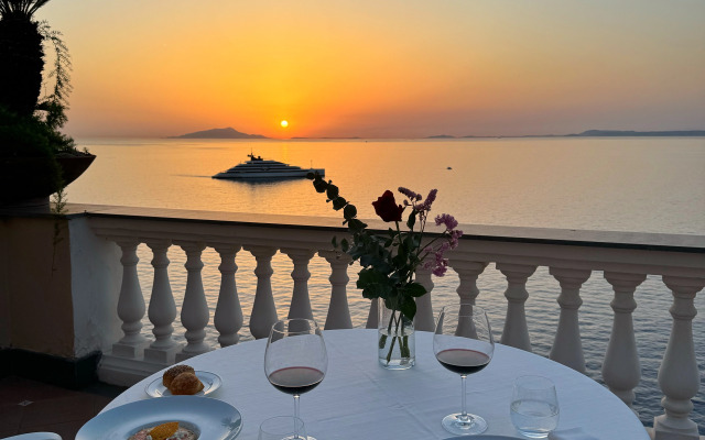 Отель Corallo Sorrento