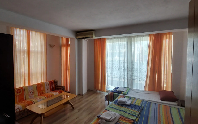 Lake Side City Center Apartments