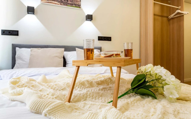 Апартаменты Студия Улучшенная с Дизайнерским Ремонтом