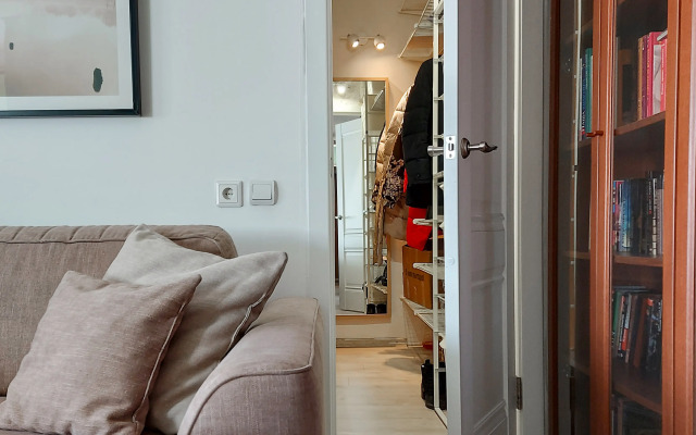 33kvartiry Ryadom S Metro Flat