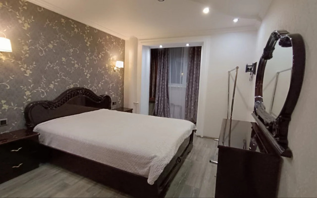 S Dvumya Spalnyami I Bolshoy Vannoy Flat
