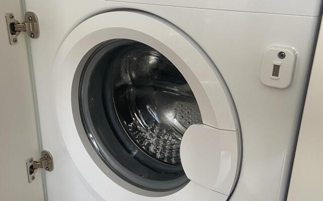 Apartment Botanika near Botanical Garden metro station