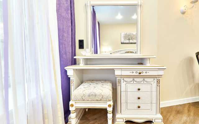 Critic Otdykhaet na Liteynom Deluxe Apartment