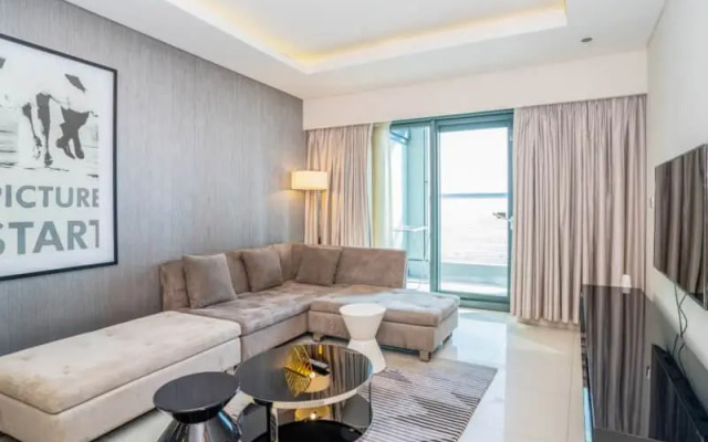 Paramount Tower 1 BR Apartments
