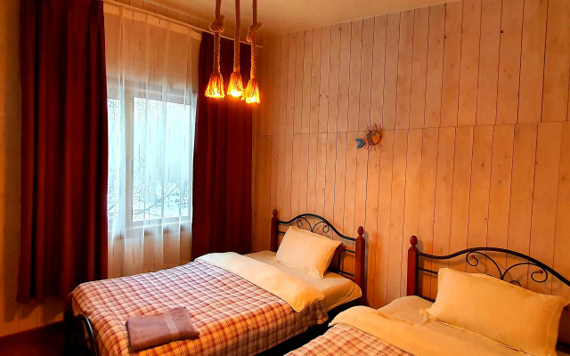 Gostevoy Dom Maori-Lukyyanovka