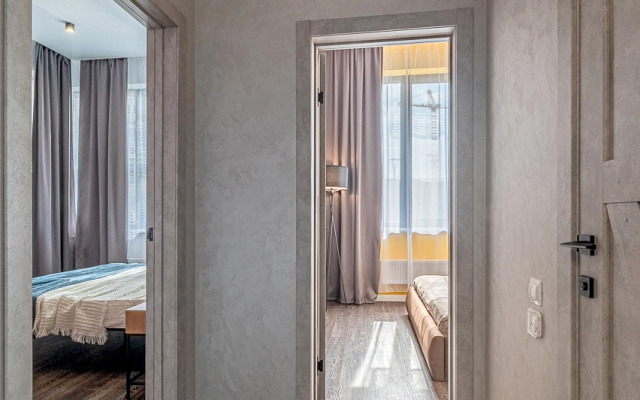 Апартаменты 2 Космонавтов 108Е