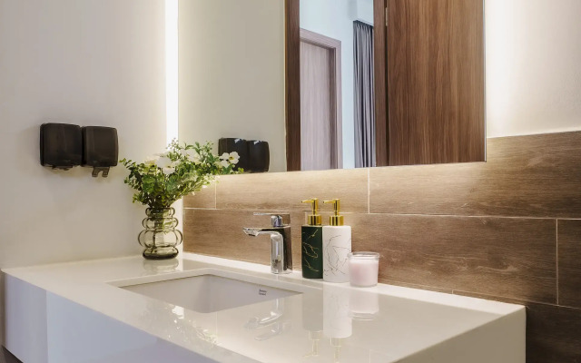 Aileen Layan 6 Villa