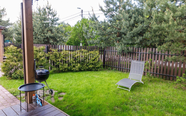 Na Lugovom 42m u reki v centre Zvenigoroda Private House
