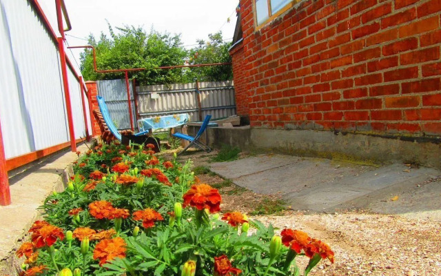 Частный дом С тремя спальнями и большой солнечной верандой