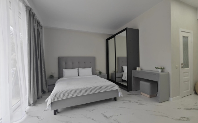 Апартаменты В Сириусе С Подогреваемым Бассейном Зимой