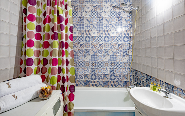 Inndays Apartment on Izumskaya