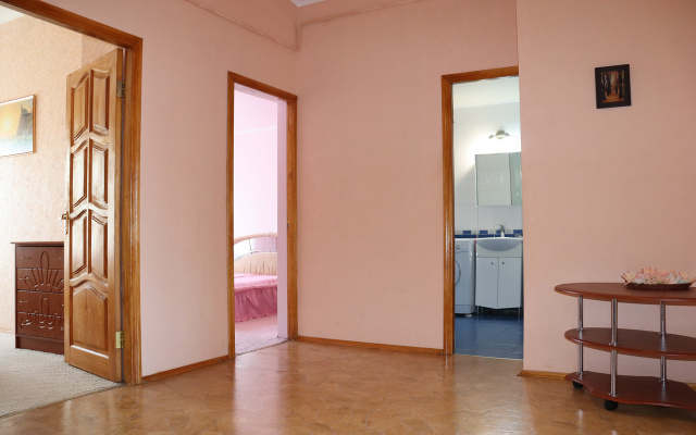 Апартаменты Елена