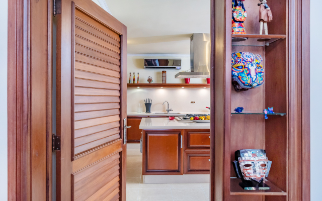 Luxury & Stunning Villa in Cocotal with Pool Villa