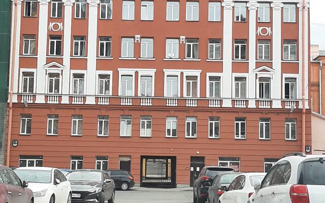 Apartamenty V Tsentre U Baltiyskogo Vokzala