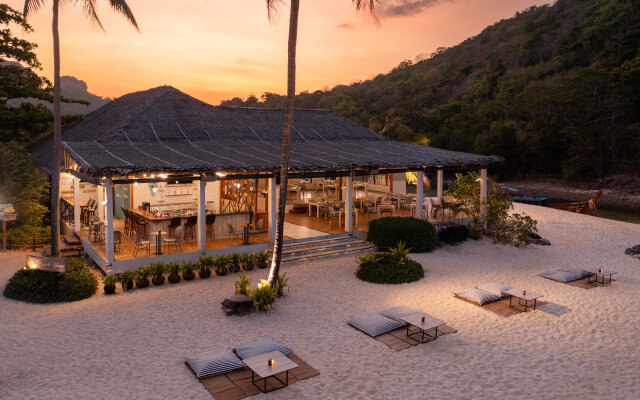 Saii Phi Phi Island Village Hotel