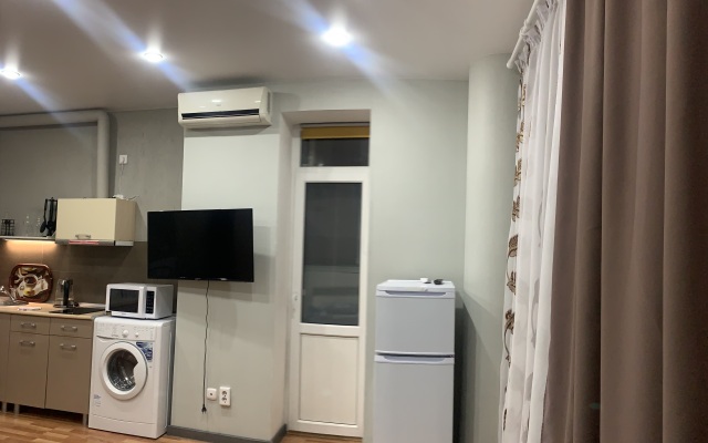 Prekrasnaya Studiya V Samom Centre Goroda Tyumeni 50 Let VLKSM 13/3 Flat