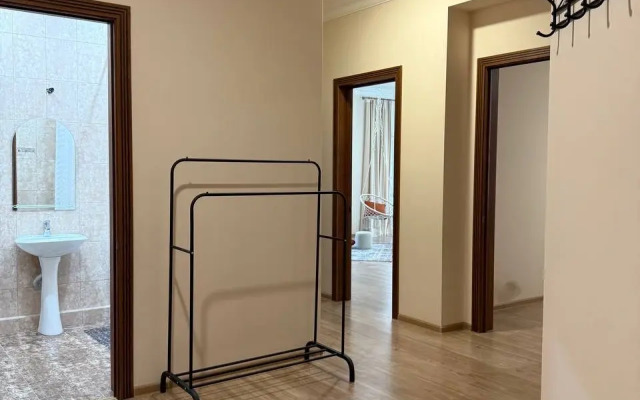 K/88 Akulinicheva 4 4 Etazh Kv.16 Flat