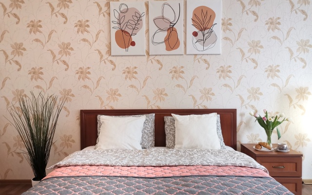Uyutnye i Prostornye v Sovremennom Raione Apartaments