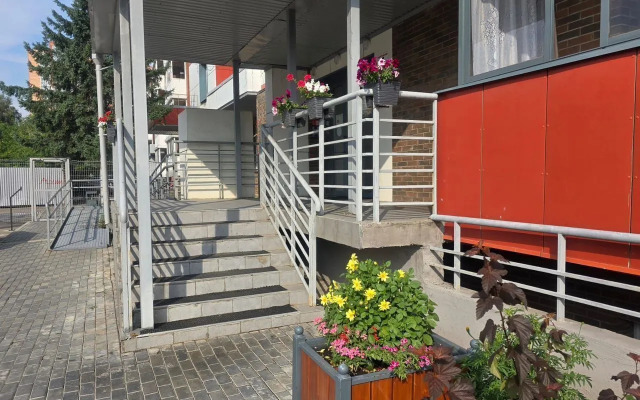 Na Proyezde Atlasova Flat