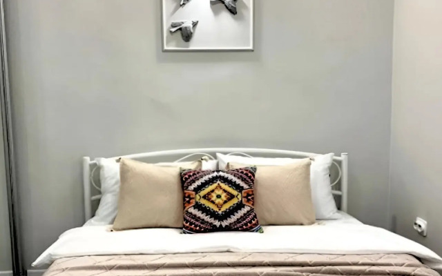 Flat na Ulitse Pavlyukhina 118