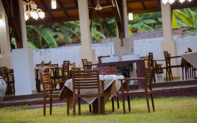 Chenra Hotel