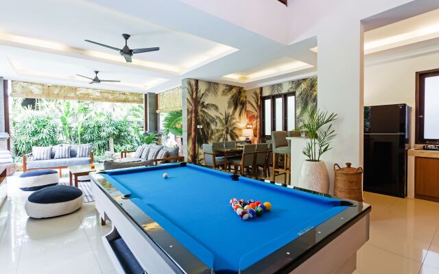 Вилла Kubu Luxury Seminyak Private Mansion